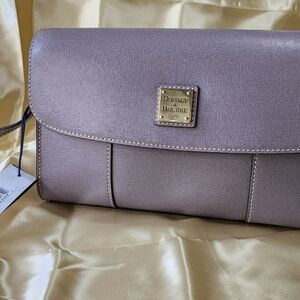 Dooney and bourke crossbody bag (new)